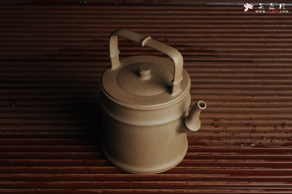 紫砂壶图片：美壶特惠 特好老段泥 精工竹段提梁 挺拔秀雅 - 美壶网