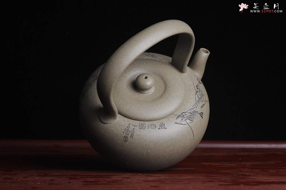 紫砂壶图片：美壶特惠 老青段 助工精工太白提梁 子陶刻对虾 - 美壶网