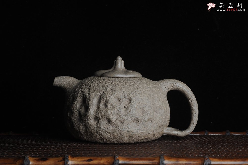 紫砂壶图片：美壶特惠 精品老青段全手工供春 龚春 异形盖 难度大 肌理丰富 - 美壶网