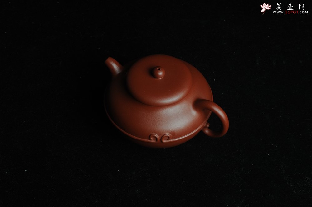 紫砂壶图片：美壶特惠 优质大红袍朱泥 做工精致三足束带一生所爱壶 茶人醉爱 - 美壶网