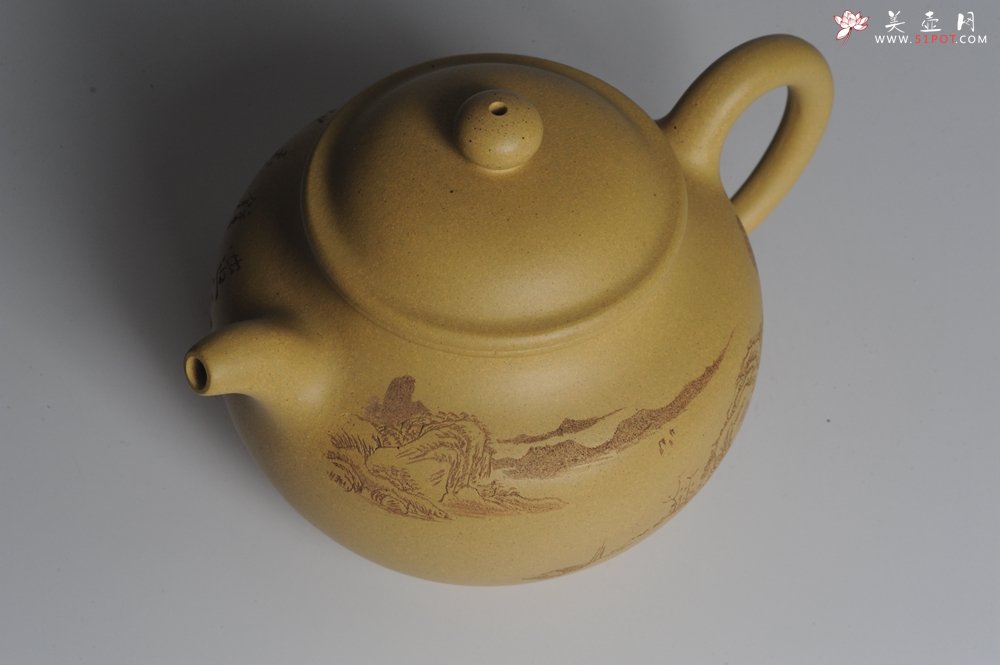 紫砂壶图片：美壶特惠 灰常好的本山段精工山水莲子壶 端庄秀雅 造化钟神秀 阴阳割昏晓 - 美壶网