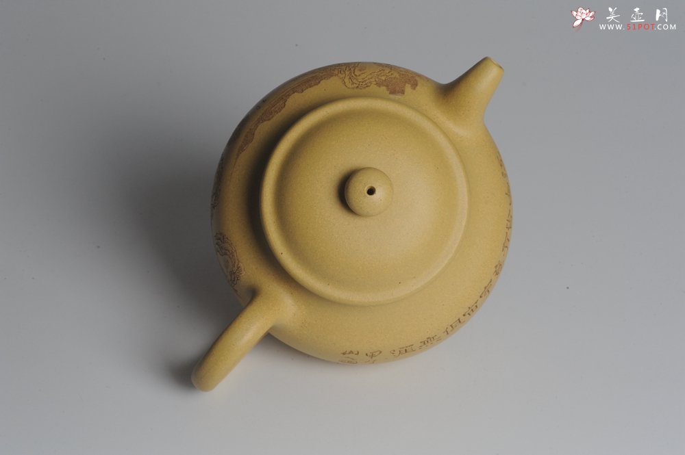 紫砂壶图片：美壶特惠 灰常好的本山段精工山水莲子壶 端庄秀雅 江山皆有意 宇宙俱无涯 - 美壶网