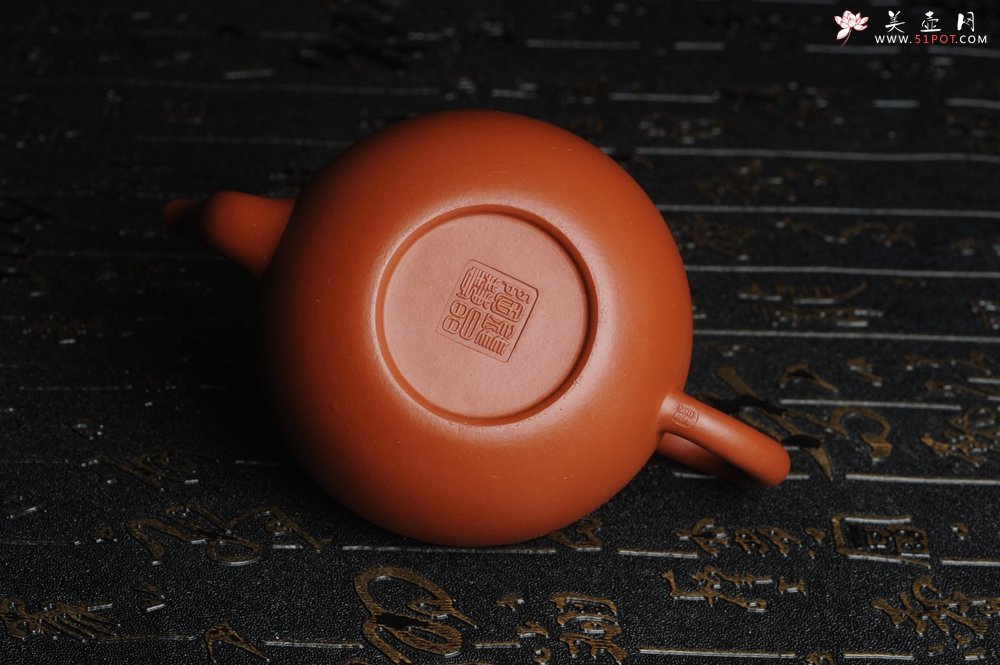 紫砂壶图片：端庄秀雅 精致全手工思亭壶  - 美壶网