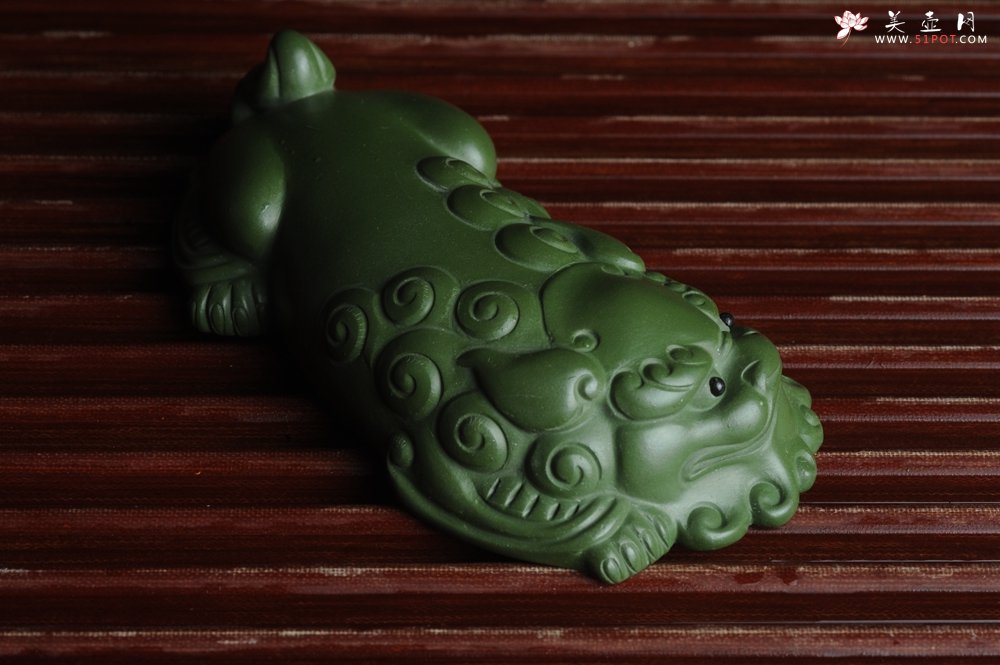 紫砂壶图片：紫砂貔貅茶宠 镇宅 神态细腻 做工精致 茶盘尤物 - 美壶网