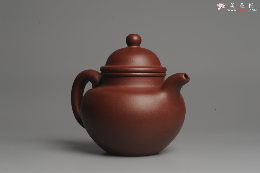 紫砂壶图片：油润底曹青 全手工寿珍掇球 深得老味 做工灰常好 请君细品 作品说话  - 美壶网