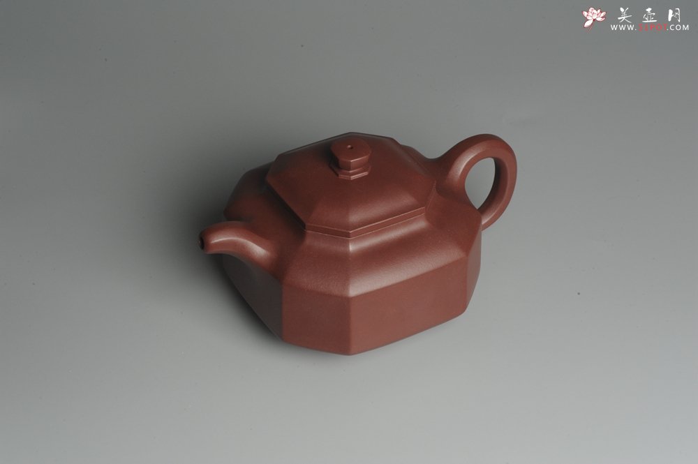 紫砂壶图片：实力派张海艳全手工精工八方侧角壶 工艺精湛 - 美壶网