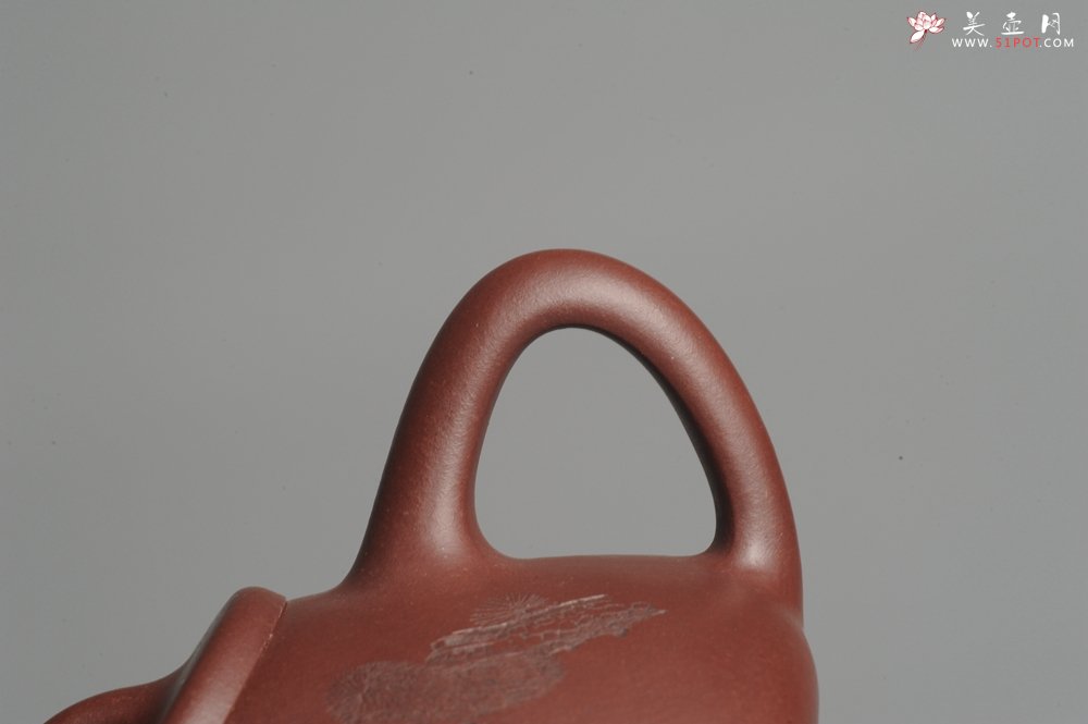 紫砂壶图片：油润底曹青 全手工精品子冶石瓢 骨肉匀挺 子陶精刻松鼠 - 美壶网