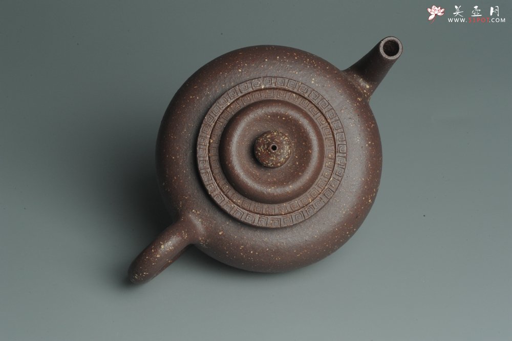 紫砂壶图片：美壶特惠 油润五彩紫泥高莲灯 做工精致 嵌盖难度大 茶人醉爱 - 美壶网