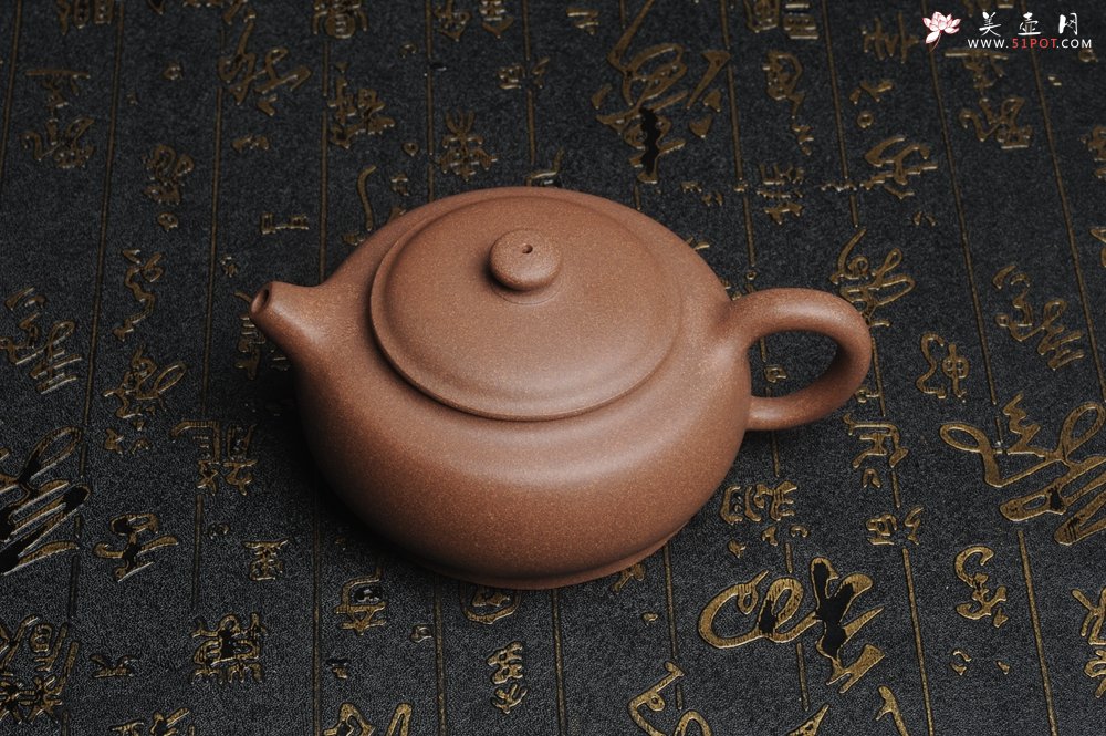 紫砂壶图片：美壶特惠 精致做工老段泥涌泉壶 茶人醉爱 - 美壶网