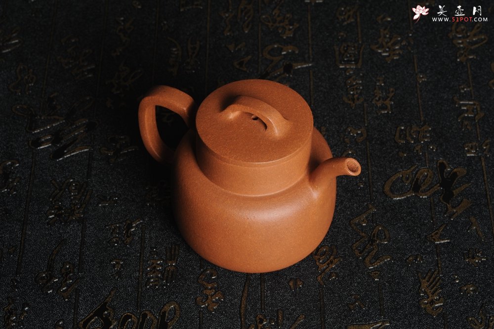 紫砂壶图片：美壶特惠 灰常油润优质黄降坡泥瓦当壶 文气小巧精致 实用 茶人醉爱 - 美壶网