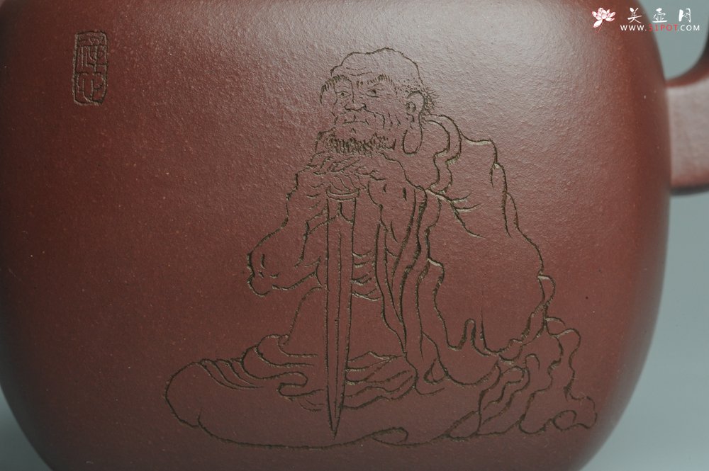 紫砂壶图片：实力派张海艳全手工重器鸣远四方 方健老师双刀装饰 浑厚大气 - 美壶网