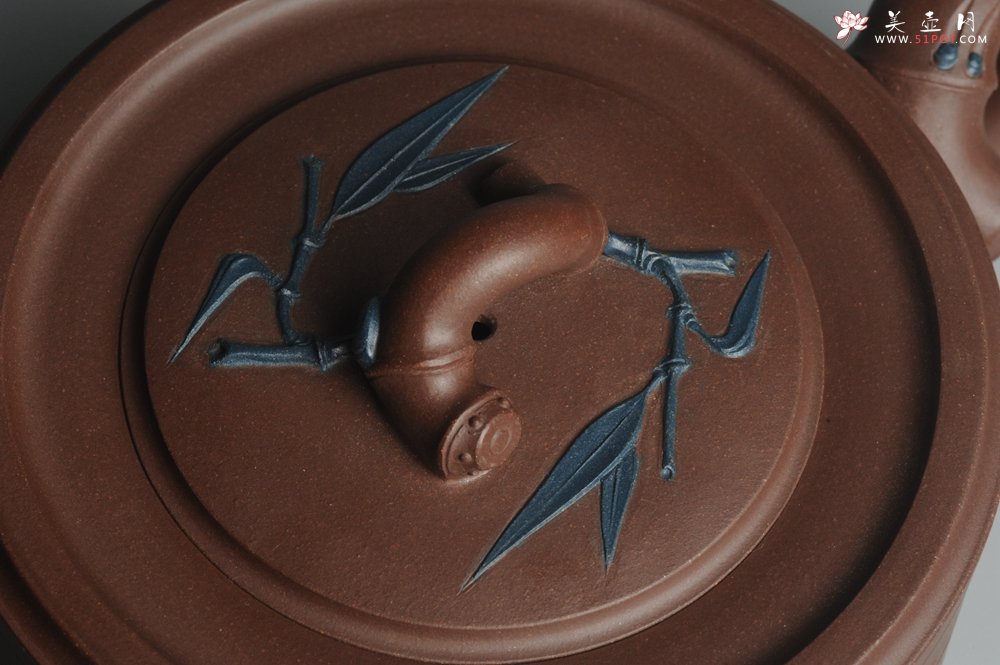 紫砂壶图片：精品大竹段壶 嵌盖难度大  气势磅礴 - 美壶网