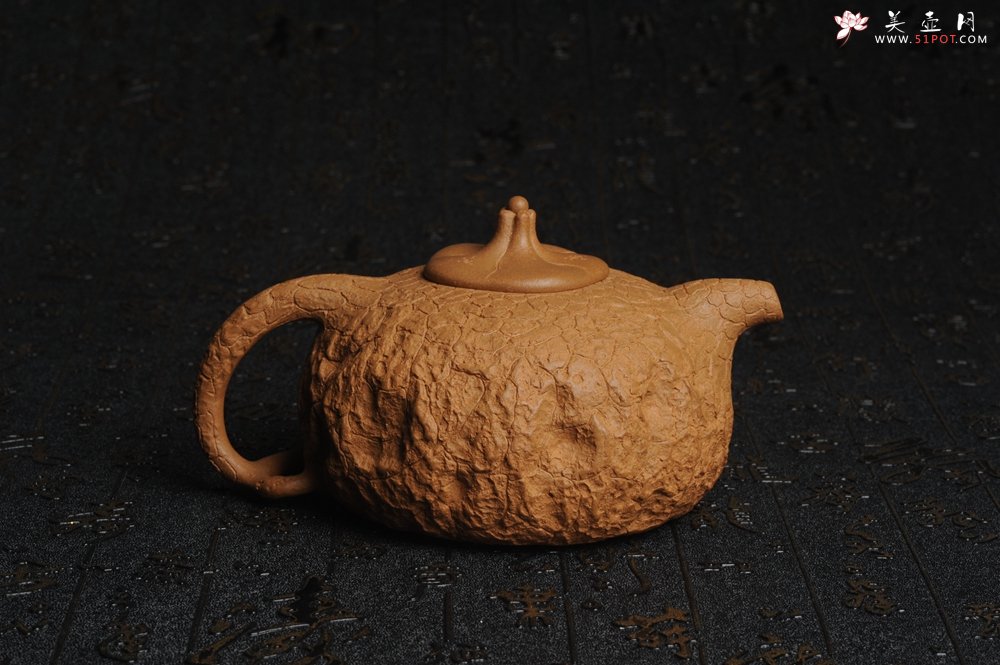 紫砂壶图片：美壶特惠 进步明显优质黄金段全手工龚春 供春 异型盖 难度大 肌理丰富 - 美壶网