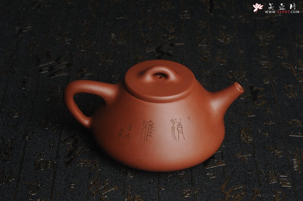 紫砂壶图片：油润底曹青 全手工精品子冶石瓢 骨肉匀挺 清茗堂助工文气装饰菖蒲清供图 文人风骨尽显 - 美壶网