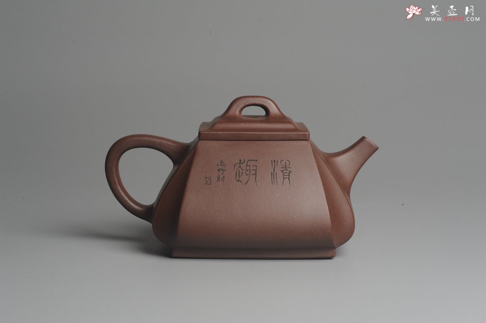 紫砂壶图片：美壶特惠 用心之作 进步之作 细节到位 做工精良 方健老师精心装饰花鸟精工抽角石瓢 只为看得见的朋友 - 美壶网