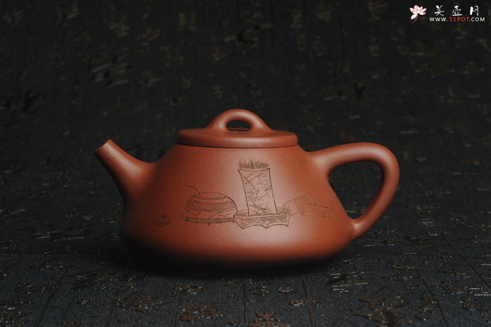 紫砂壶图片：油润底曹青 全手工精品子冶石瓢 骨肉匀挺 清茗堂助工文气装饰菖蒲清供图 文人风骨尽显 - 美壶网