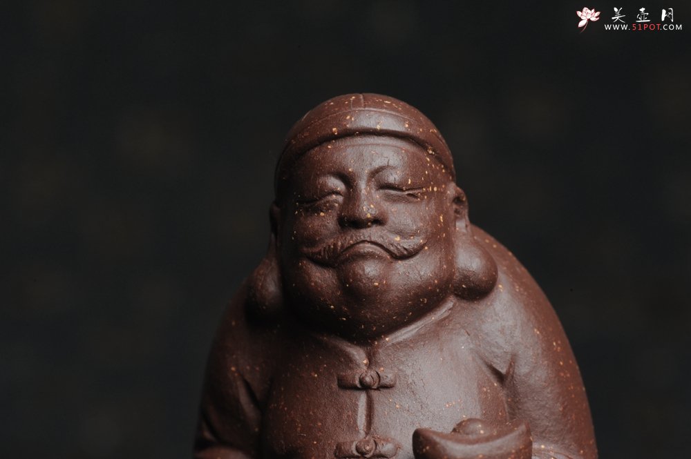 紫砂壶图片：美宠特惠 回馈壶友 精致性价比紫泥老财主茶宠高7.8cm左右 - 美壶网