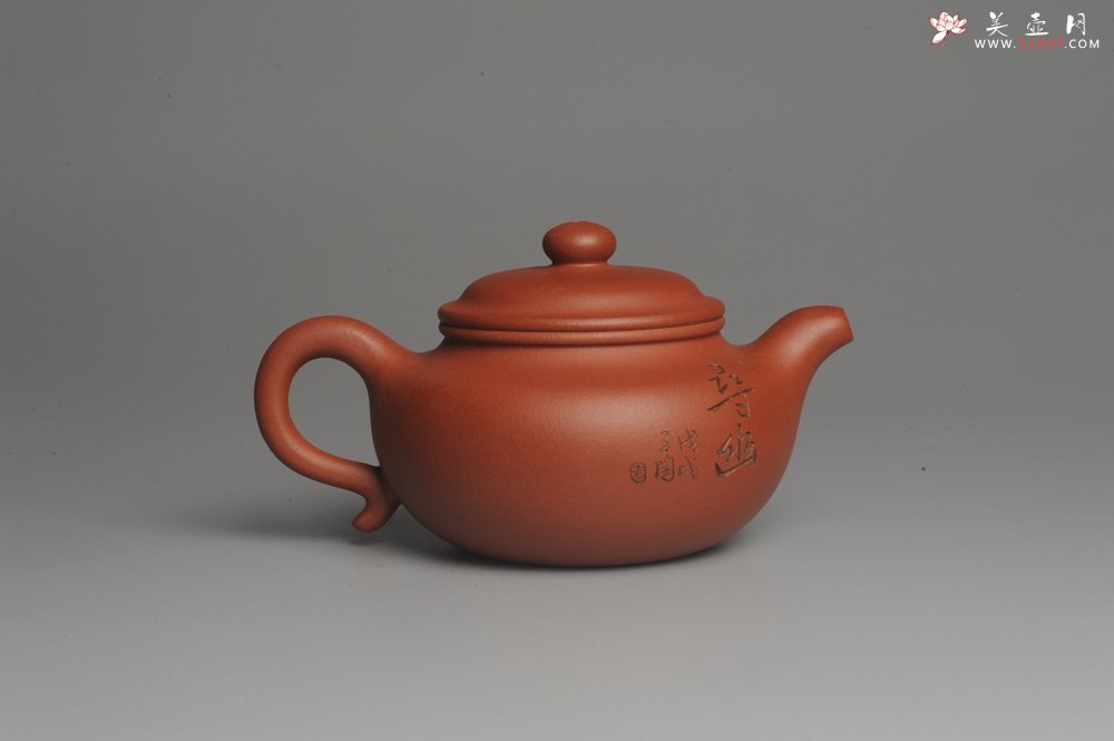 紫砂壶图片：美壶特惠 精致小仿古 寻幽 人物刻绘栩栩如生 茶人醉爱 养后温润如玉 - 美壶网