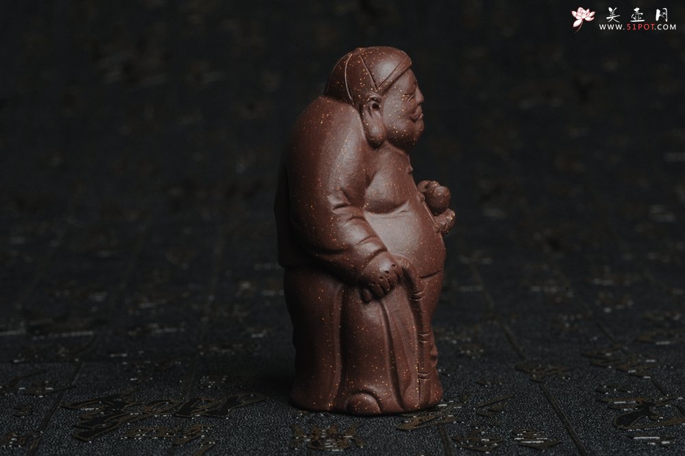 紫砂壶图片：美宠特惠 回馈壶友 精致性价比紫泥老财主茶宠高7.8cm左右 - 美壶网