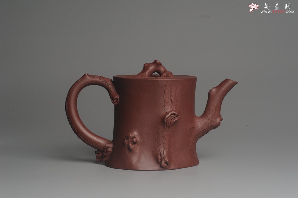 紫砂壶图片：实力派全手工木棉松桩 气质非凡 肌理自然生动 难度大 - 美壶网