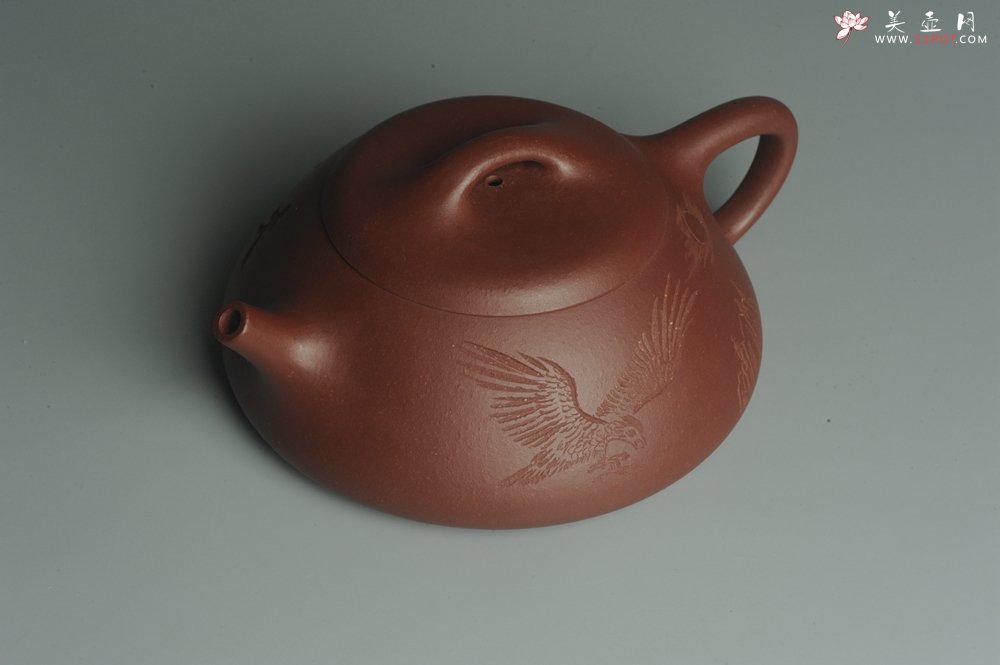 紫砂壶图片：美壶特惠 原矿红拼泥精致做工纳瓢 石瓢 大展鸿图 养后特油润 茶人醉爱 - 美壶网