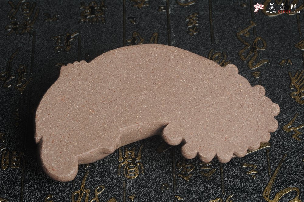 紫砂壶图片：美宠特惠 精工五彩段泥貔貅 神兽 瑞兽 镇纸茶宠 灰常好 长13cm宽5.5cm高3cm - 美壶网