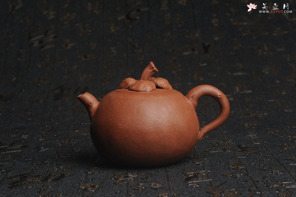 紫砂壶图片：美壶特惠 精致卡盖全手工油润降坡泥仿生小花货 山竹 - 美壶网