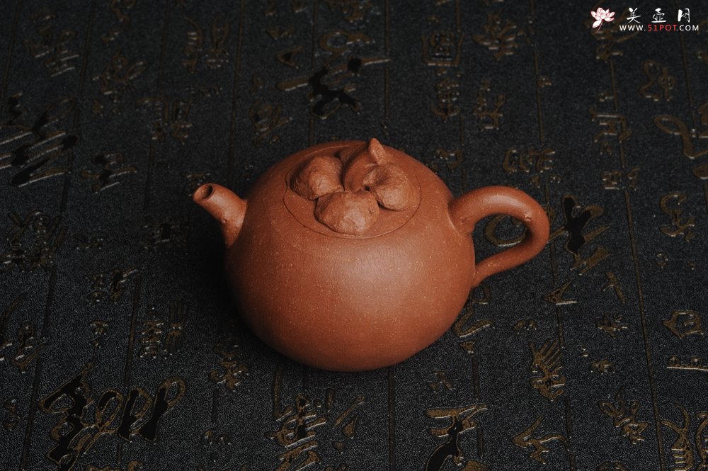 紫砂壶图片：美壶特惠 精致卡盖全手工油润降坡泥仿生小花货 山竹 - 美壶网