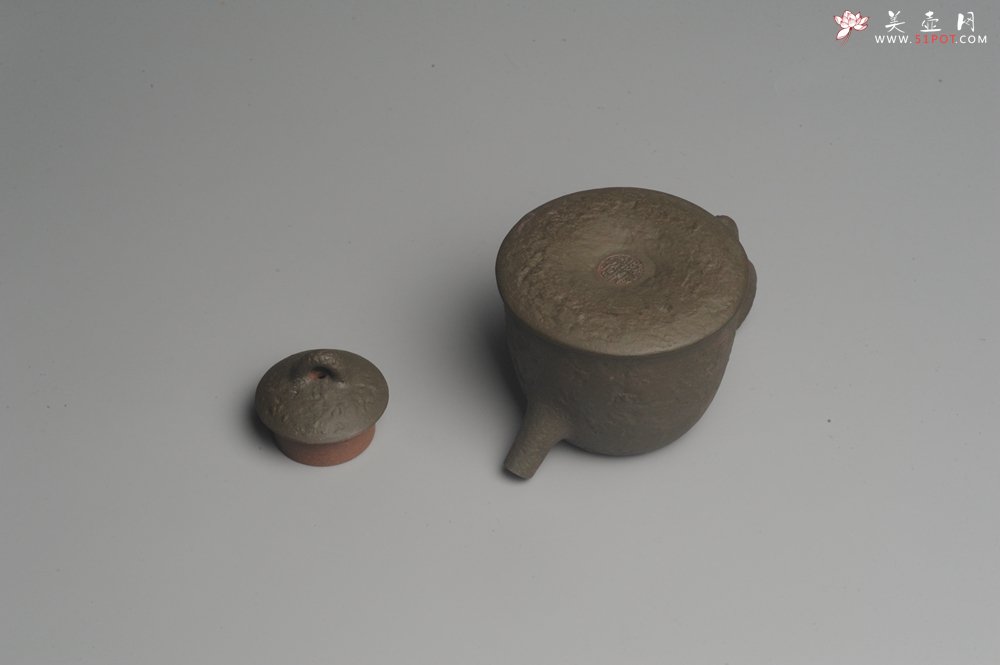 紫砂壶图片：美壶特惠 学苑派 仿龙文风格 青铜器质感 薄胎高秦权 - 美壶网