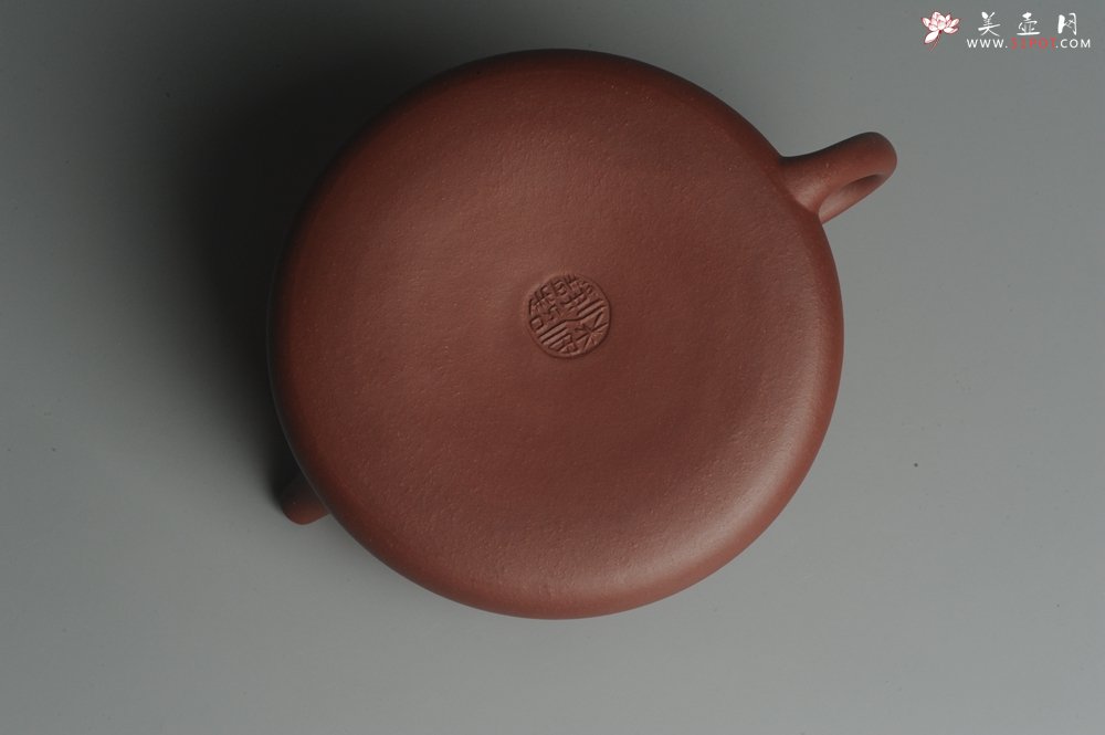 紫砂壶图片：美壶特惠 原矿红拼泥精致做工纳瓢 石瓢 大展鸿图 养后特油润 茶人醉爱 - 美壶网