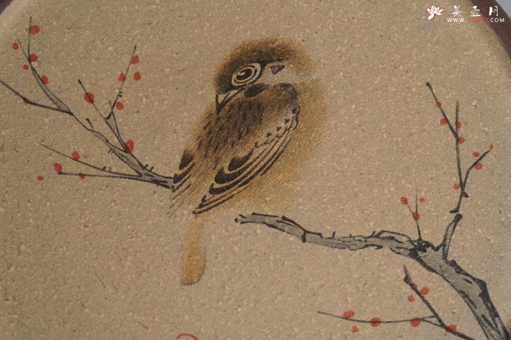 紫砂壶图片：款式一 美杯美垫特惠 精致彩绘泥绘花鸟品茗杯主人杯 杯垫一套 灰常漂亮 - 美壶网