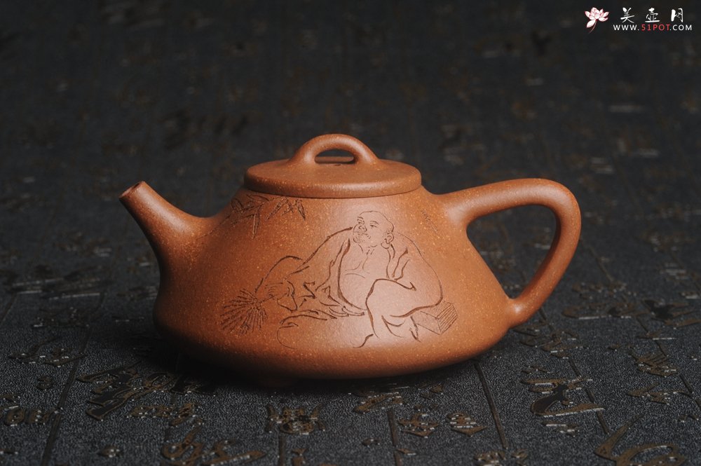 紫砂壶图片：油润五彩段泥 全手工薄胎精品子冶石瓢 难度大 骨肉匀挺 文气装饰高士乘凉图 无为 - 美壶网