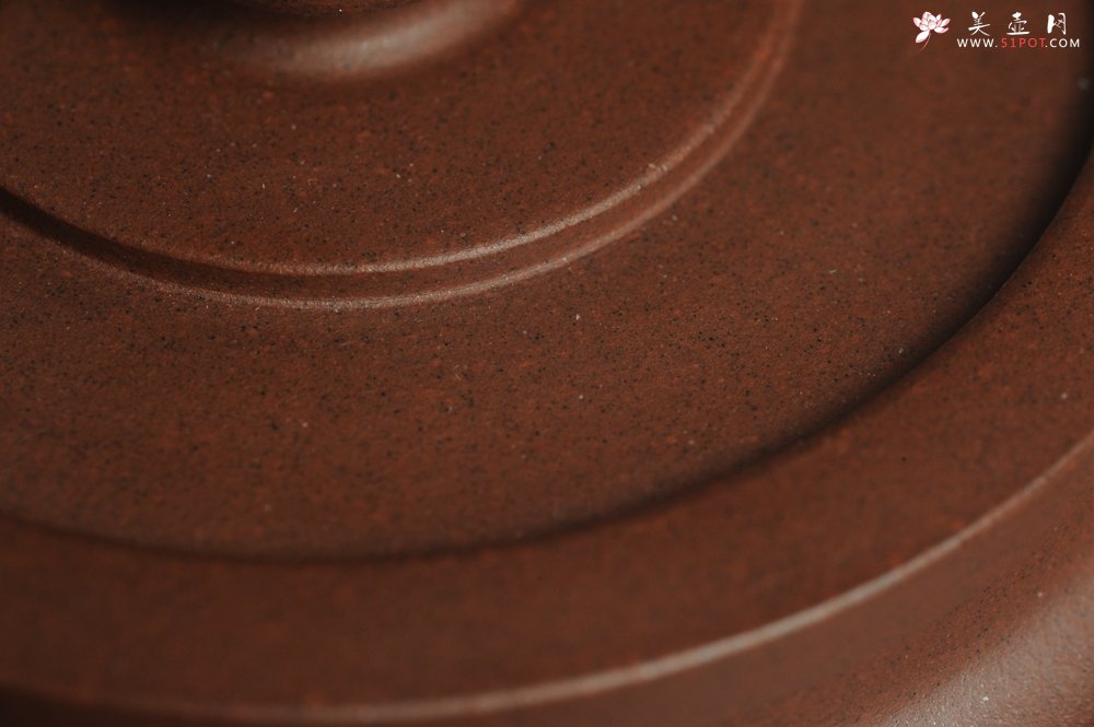 紫砂壶图片：进步明显 扛鼎之作 全美品 难度大刹凹单片折肩拍打成型全手工提壁壶 且玩且珍惜 - 美壶网