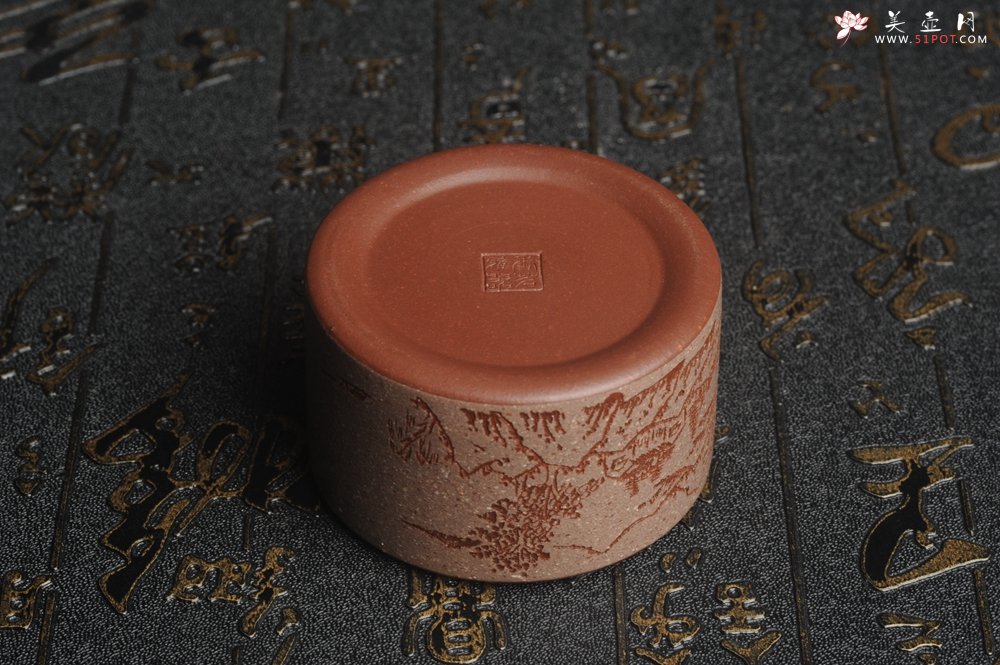 紫砂壶图片：美杯中秋特惠 雅致厚实 山居图 山水品茗杯 主人杯 - 美壶网