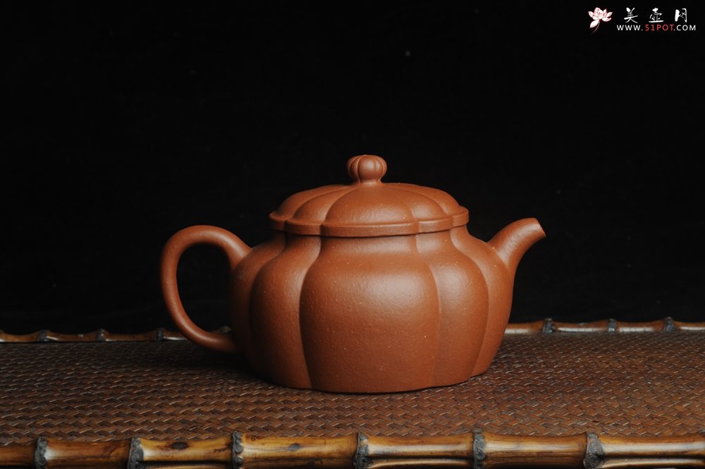 紫砂壶图片：美壶双11特惠秒杀 梨皮红泥精工筋囊井栏 - 美壶网