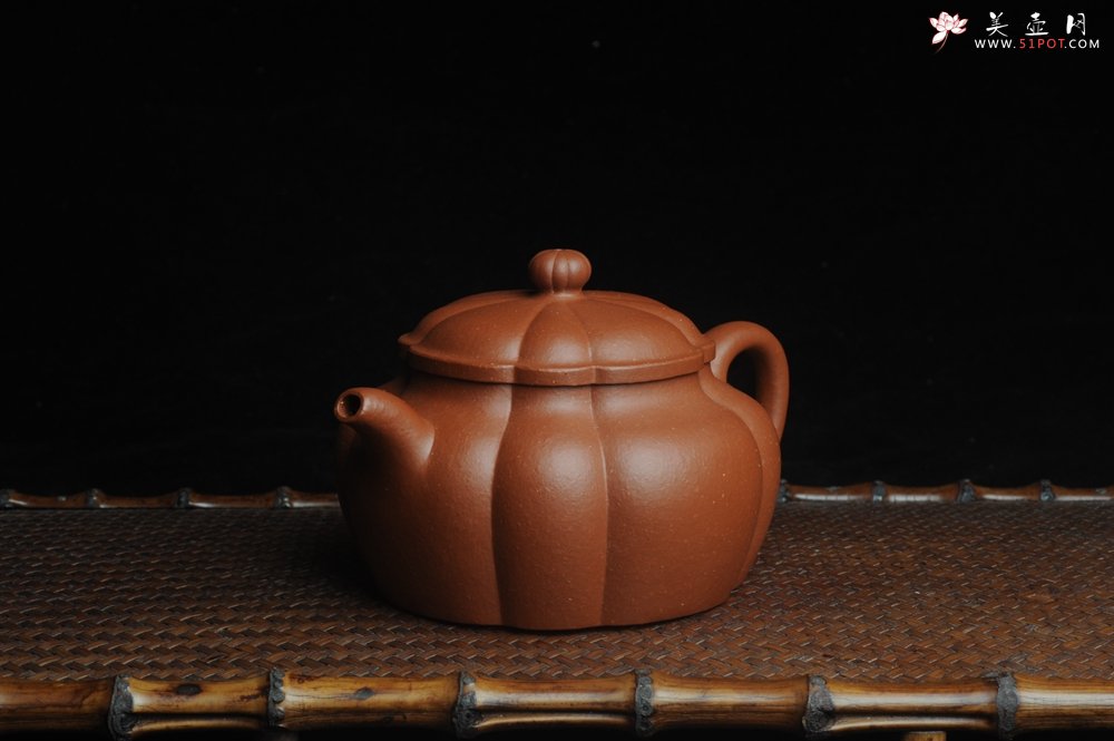 紫砂壶图片：美壶双11特惠秒杀 梨皮红泥精工筋囊井栏 - 美壶网