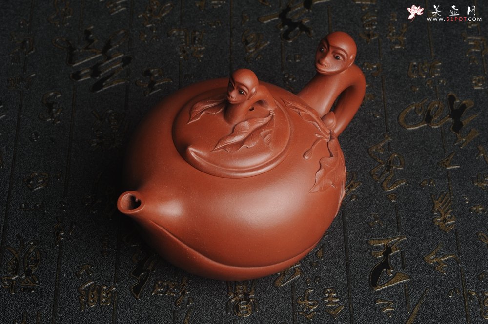 紫砂壶图片：美壶特惠 原矿红清水泥 精致辈辈封侯套壶 单杯56cc 送礼自用佳品 茶人醉爱 - 美壶网