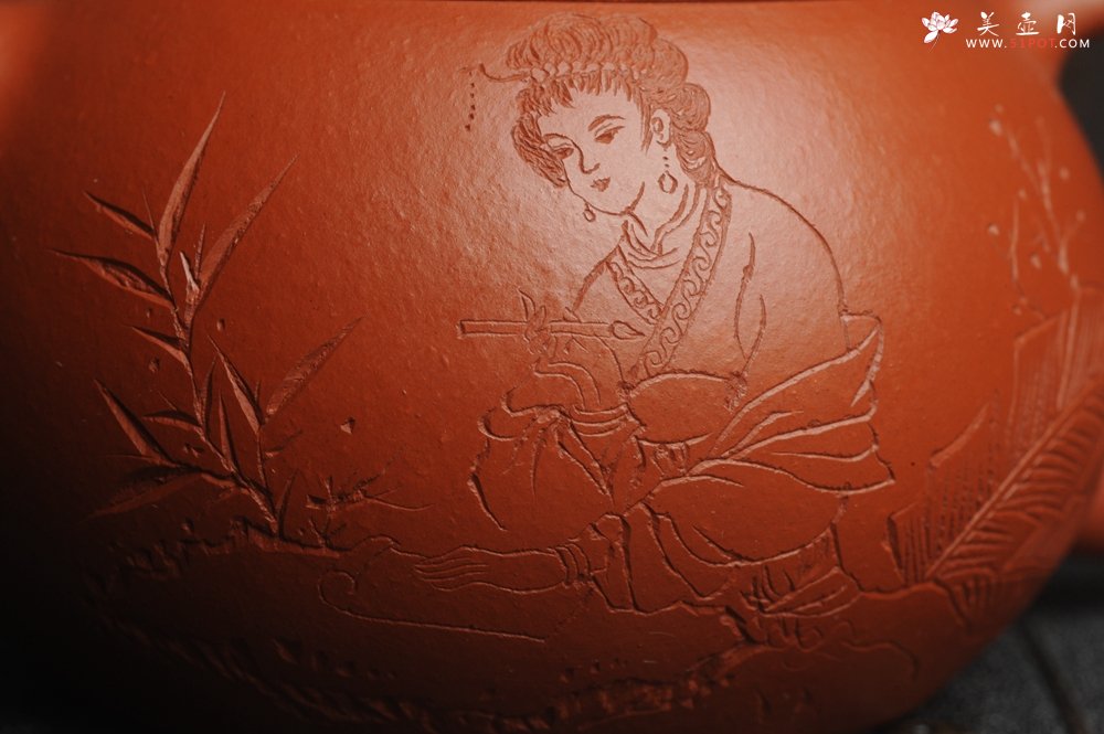 紫砂壶图片：特油润老朱泥 全手工美女西施壶 方健老师精心双刀刻绘 收缩大成型难 难得美品 - 美壶网