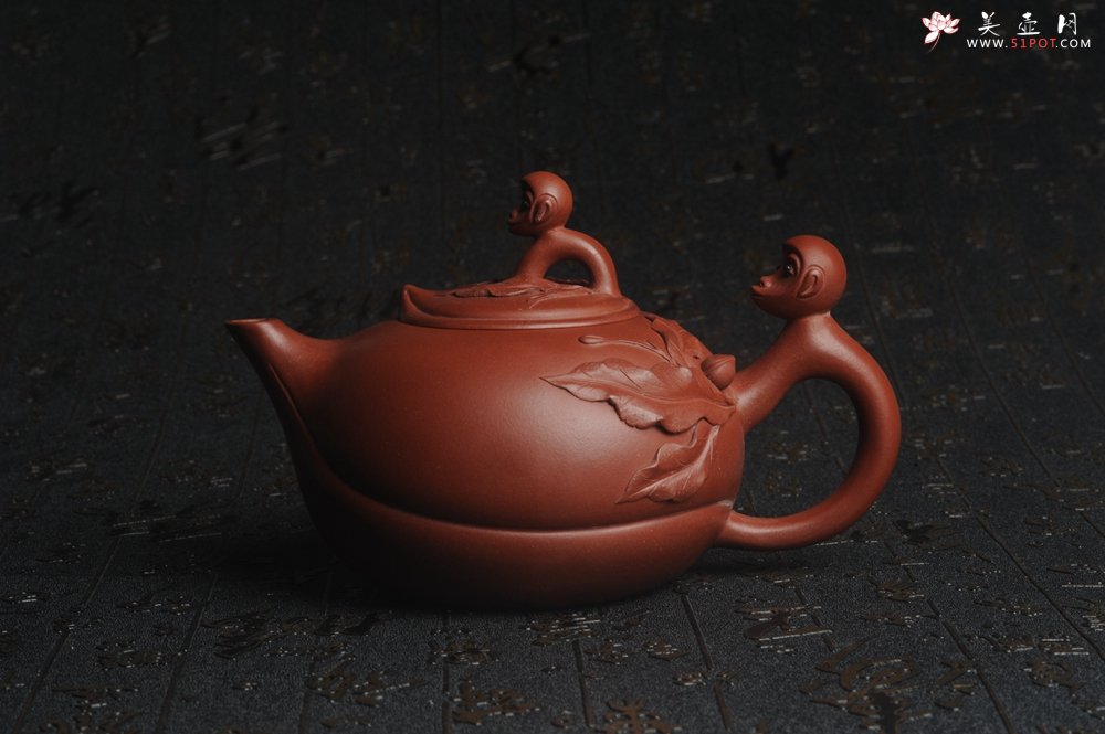 紫砂壶图片：美壶特惠 原矿红清水泥 精致辈辈封侯套壶 单杯56cc 送礼自用佳品 茶人醉爱 - 美壶网