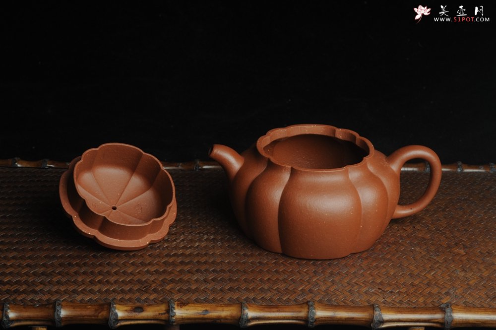 紫砂壶图片：美壶双11特惠秒杀 梨皮红泥精工筋囊井栏 - 美壶网