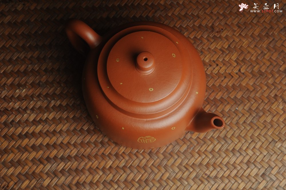 紫砂壶图片：特好朱泥全手工描金平盖古莲子 - 美壶网