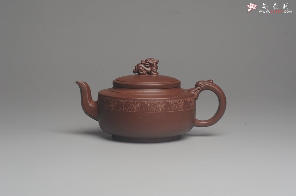 紫砂壶图片：美壶特惠 精工祥瑞壶 出水如柱 - 美壶网