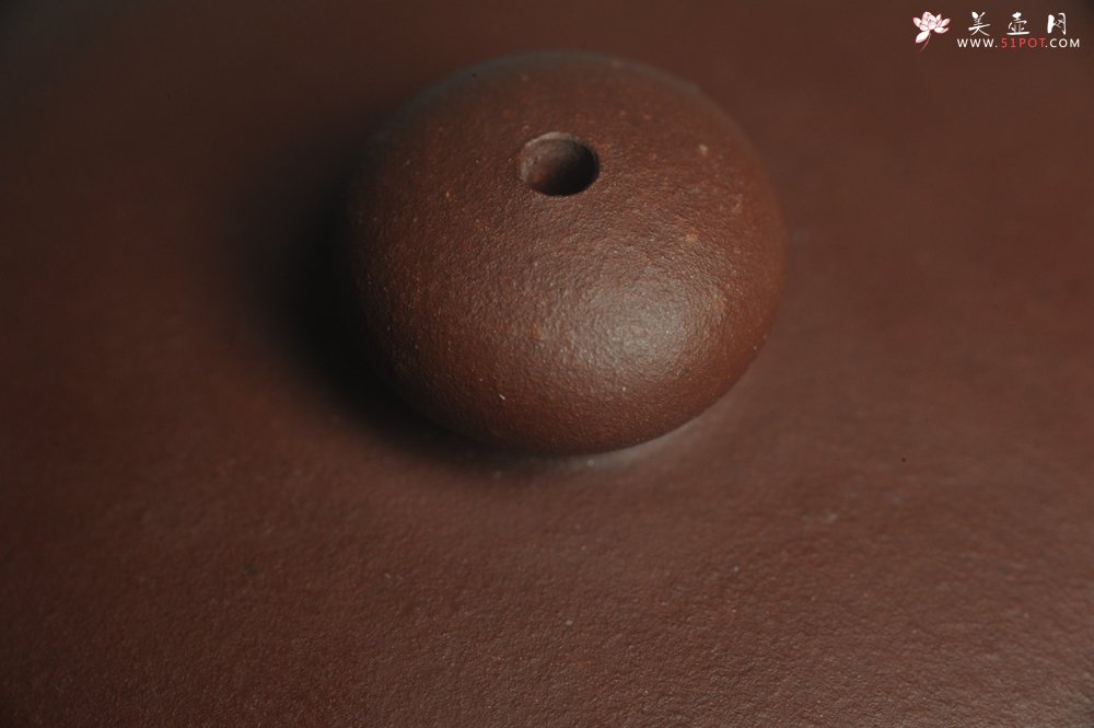 紫砂壶图片：美壶特惠 优质红拼泥精致四足菊蕾壶 大口实用 出水如柱 养后特油润 - 美壶网