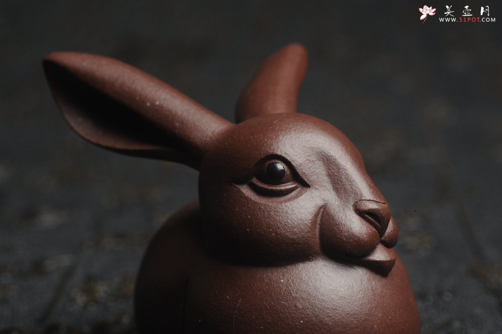 紫砂壶图片：美宠特惠 精工美兔茶宠摆件 灰常可爱 长6cm高4.5cm - 美壶网