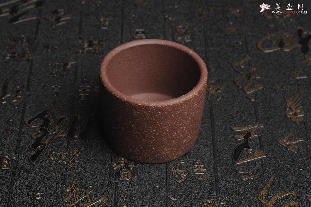 紫砂壶图片：美杯特惠 紫泥调砂好料紫砂厚实品茗杯 主人杯 简单包装 不包邮 - 美壶网