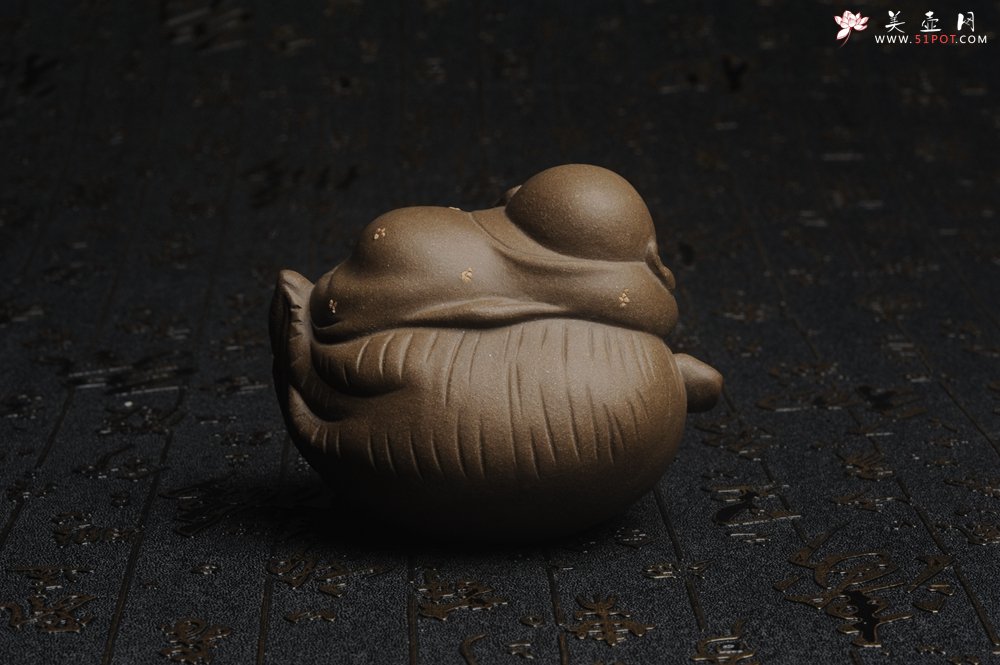 紫砂壶图片：美宠特惠 精工老青段如意人生茶宠摆件 神态细腻 长9cm宽7cm高7cm - 美壶网