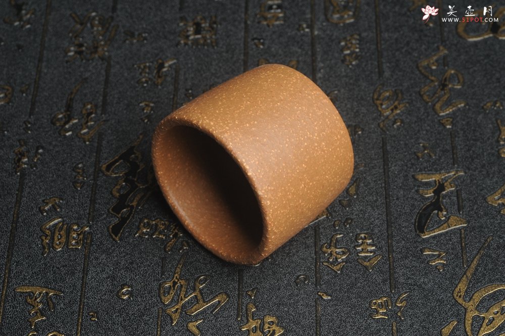 紫砂壶图片：美杯特惠 降坡泥调砂好料紫砂厚实品茗杯 主人杯 简单包装 不包邮 - 美壶网