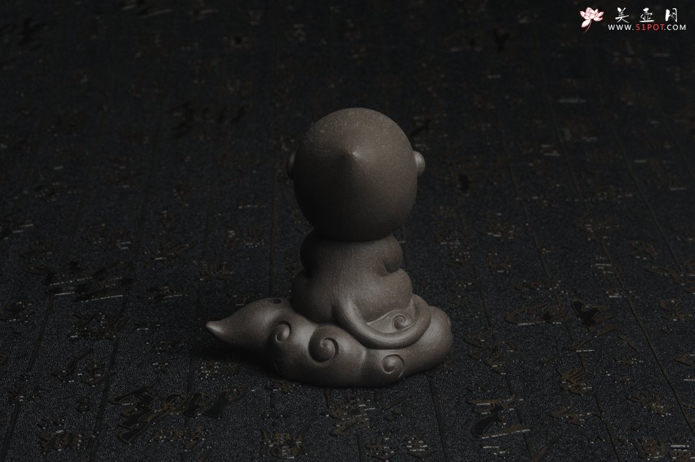 紫砂壶图片：美宠特惠 精工老青灰泥悟空茶宠摆件高9.3cm - 美壶网