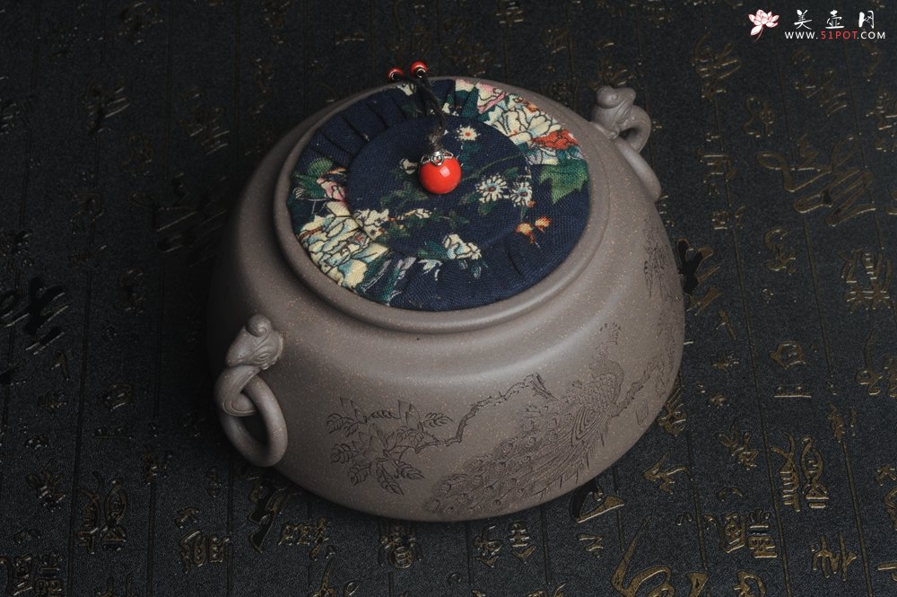 紫砂壶图片：精品特惠 助工老青段精品瑞兽双耳罐 茶仓 茶叶罐 水洗 烟灰缸 神鸟图 - 美壶网