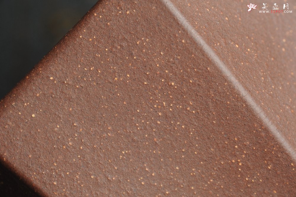 紫砂壶图片：美杯特惠 超精工厚实紫玉金砂八方杯 - 美壶网